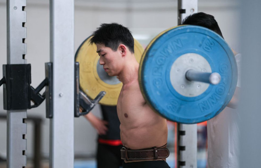 体验九游娱乐新版的极致快乐